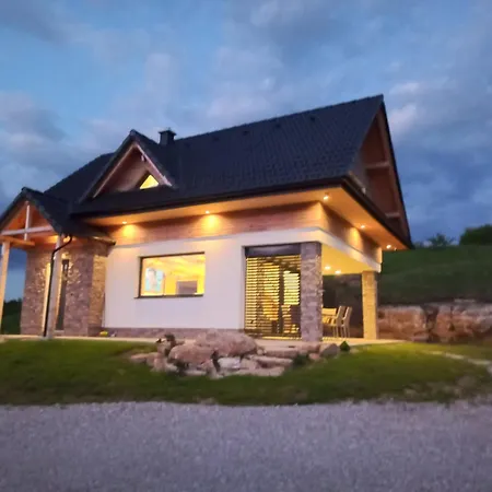 Elegant 샬레 Bešeňová